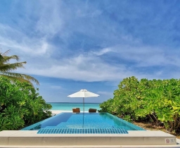 Beach Villa with Pool