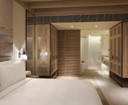 Koupelna pokojů typu Classic Room, Deluxe Room, Premium Sea View Room