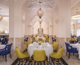 Turquoise: hlavní restaurace s nabídkou bohatých mezinárodních bufetů